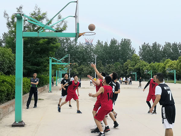 土木与环境工程学院“党建促团建，青春正当时”阳光体育系列活动之篮球嘉年华圆满落下帷幕