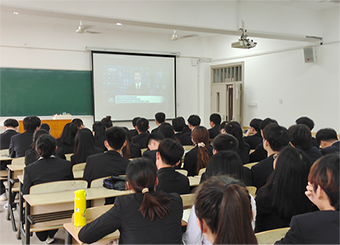 城市建设学院学生第一党支部观看《习近平总书记视察安徽讲话视频》