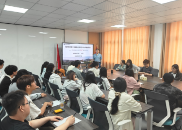 城市建设学院举办“碳纤维混凝土的制备技术及基本力学性能研究”学术讲座