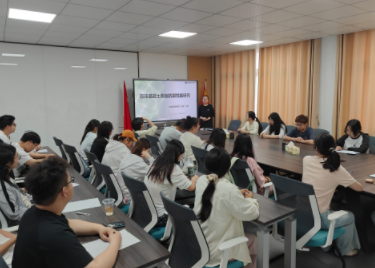 我院举办“泡沫混凝土收缩抗裂性能研究”学术报告
