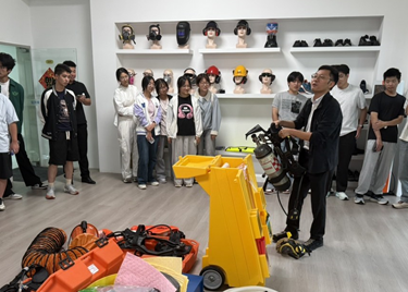 走进企业践真知，知行启新筑安全——安全工程专业组织 2026 级新生赴企业参观研学